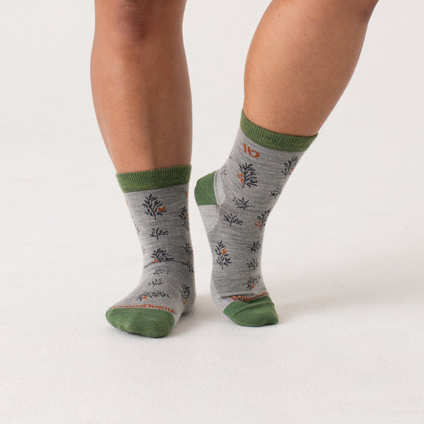 Wide Open Foliage Lightweight Micro Crew Socks Women's