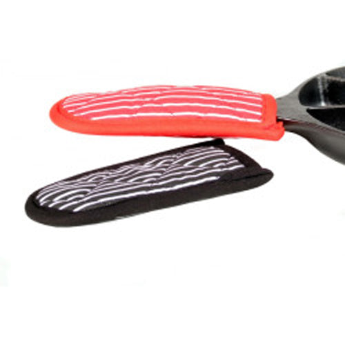 Lodge Red Silicone Oven Mitt