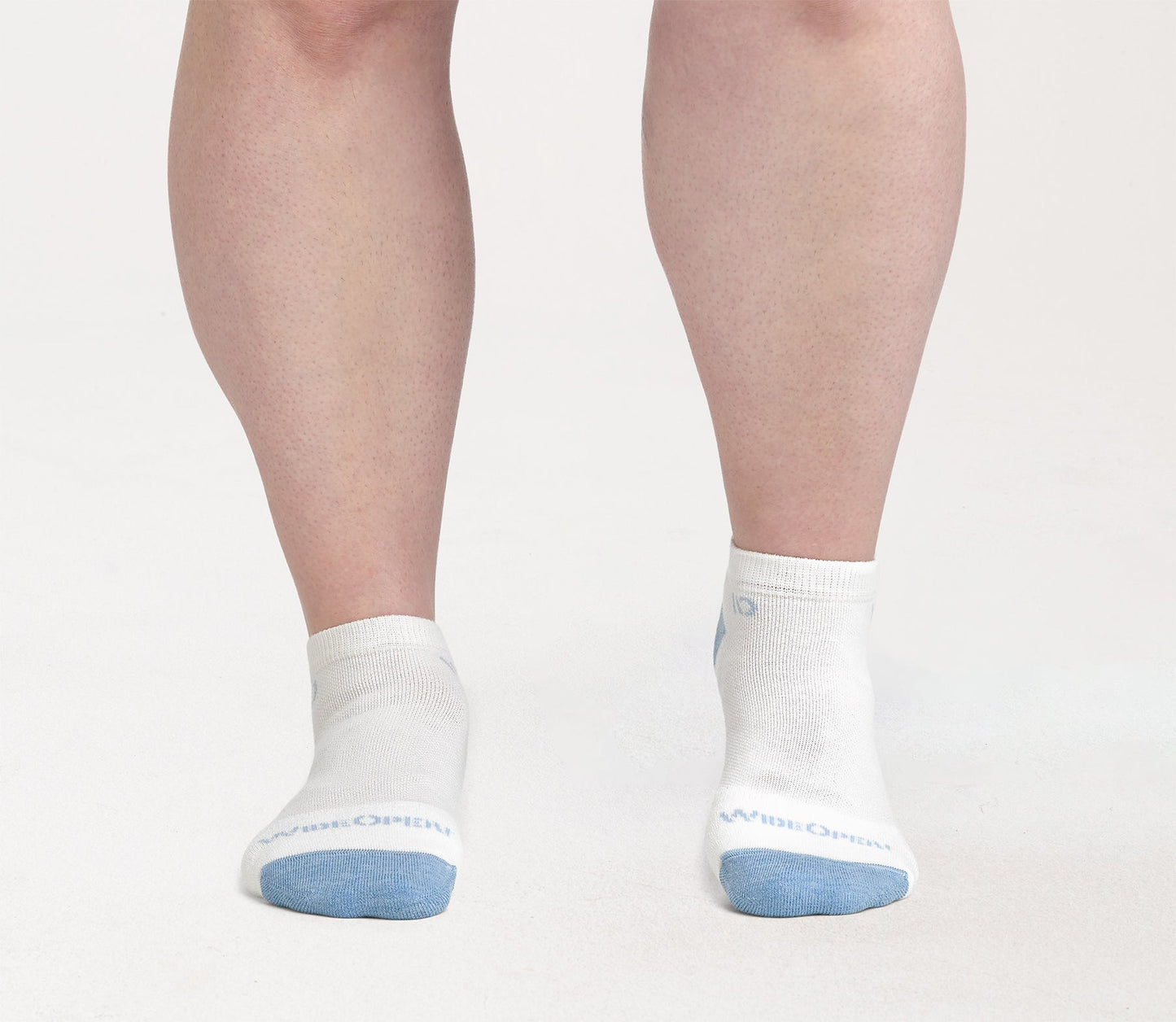 Wide Open Solid Cushioned No Show Socks Women's